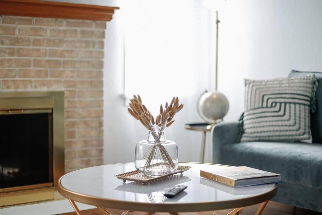 End Zone Escape-Light And Bright Hof Village Home Canton Luaran gambar